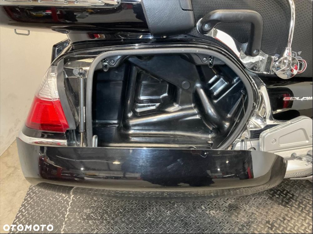 Honda GL - 13