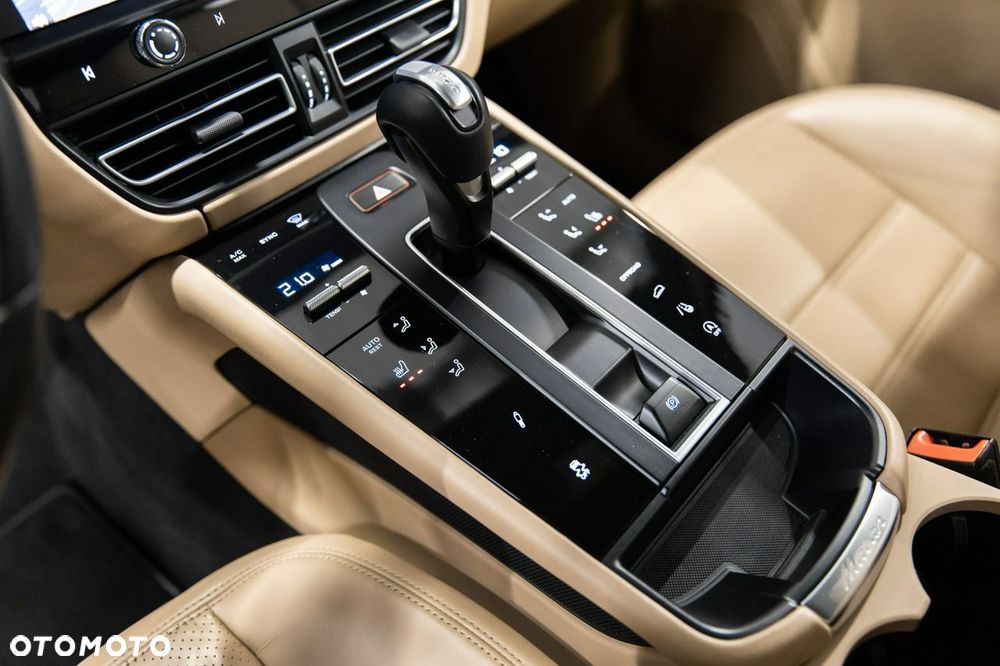 Porsche Macan T PDK - 31