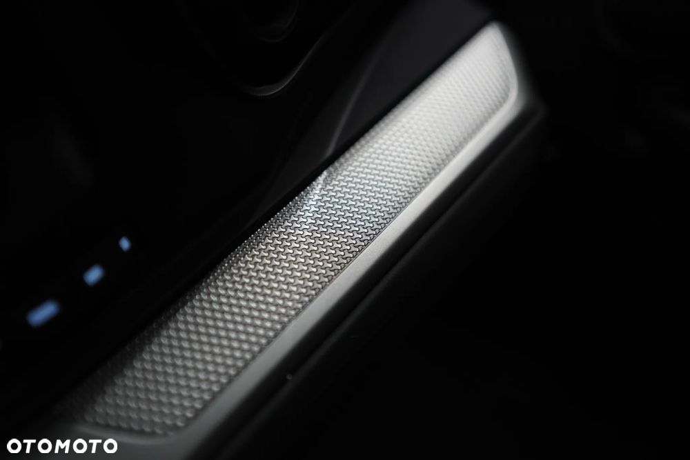 Porsche Cayenne - 23