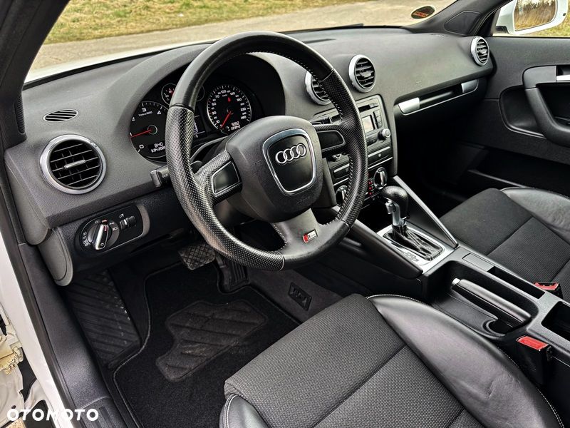 Audi A3 Sportback 2.0 TDI DSG S line Sportpaket plus - 23