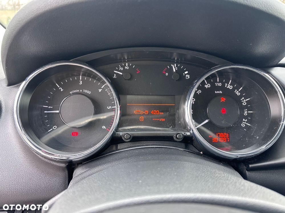 Peugeot 3008 1.6 HDi Trendy - 11