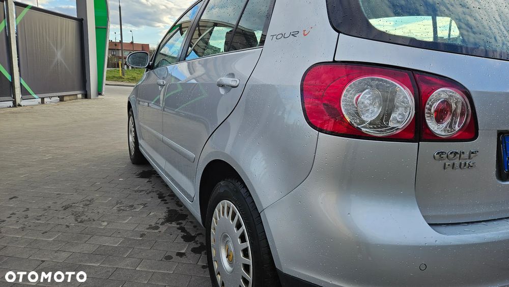 Volkswagen Golf Plus 1.9 TDI Tour - 31