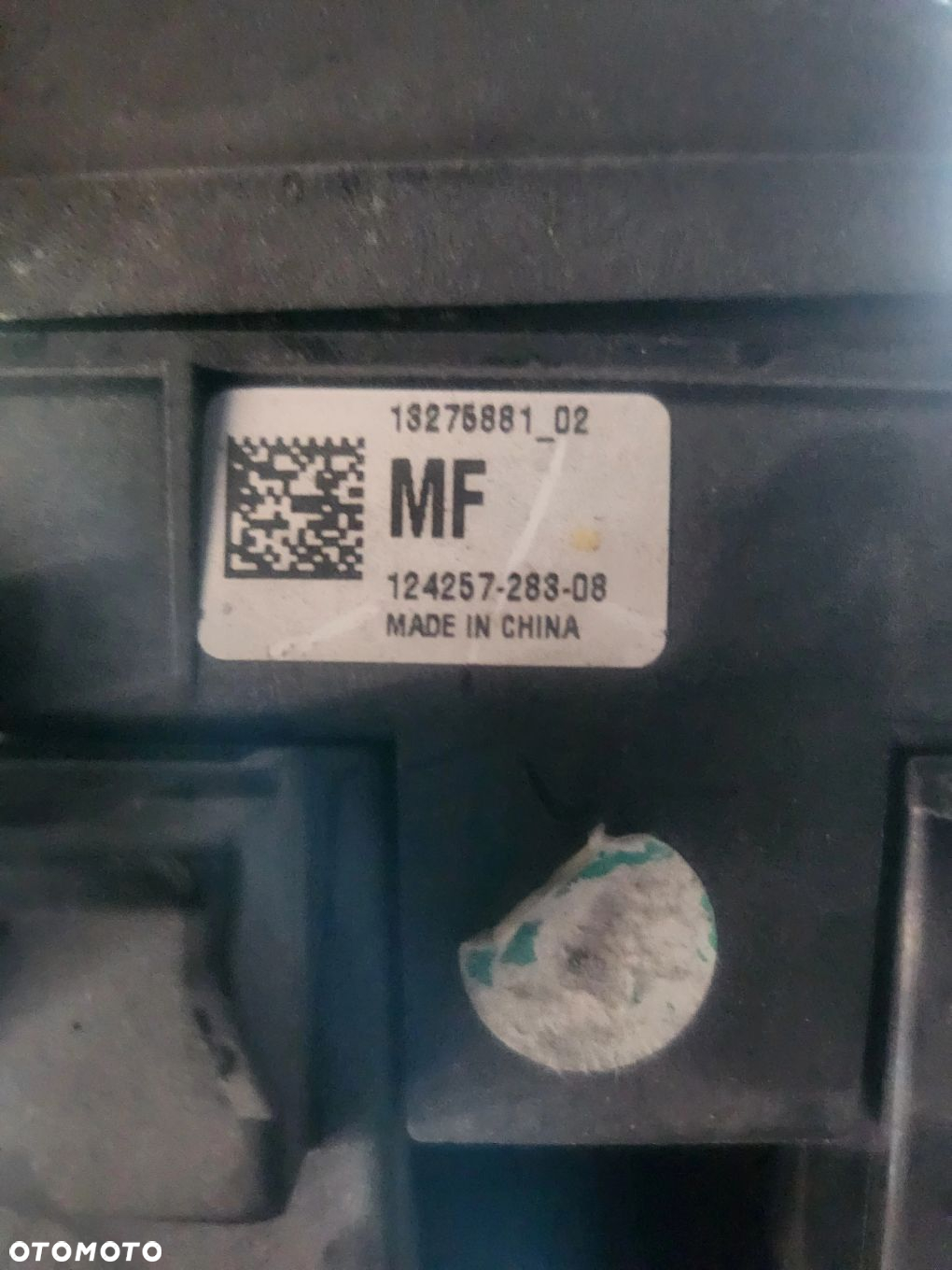 SKRZYNKA BEZPIECZNIKÓW BSI OPEL INSIGNIA A 2.0CDTI 13222784 13222782 13275881 13222785 - 8
