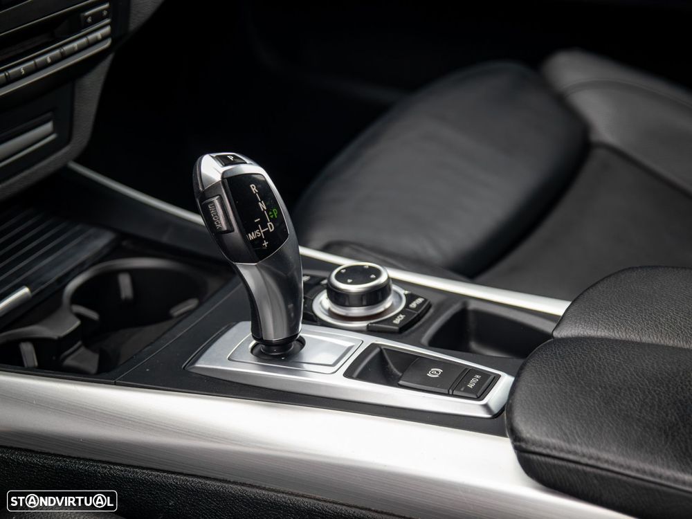 BMW X5 40 d xDrive Pack M - 32