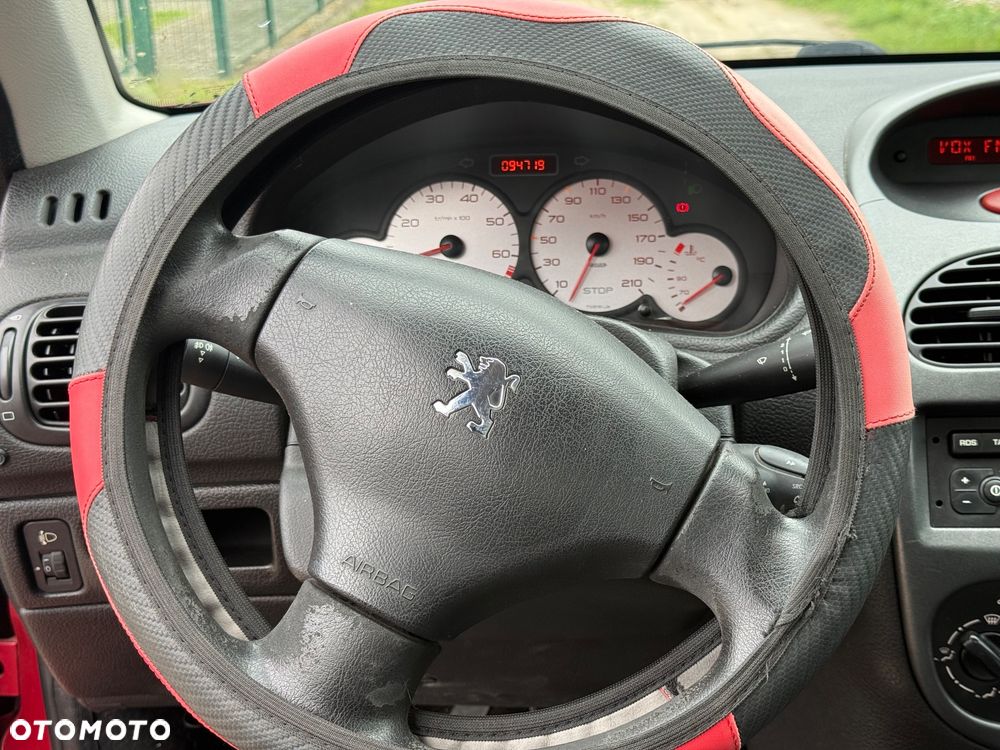 Peugeot 206 1.1 XR Presence - 16