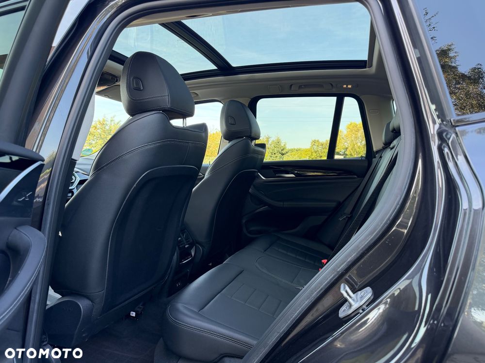 BMW X3 xDrive20d MHEV Business Edition - 17