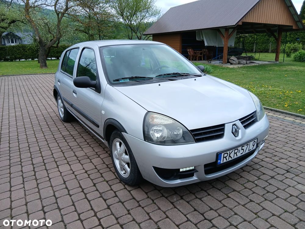 Renault Clio - 15