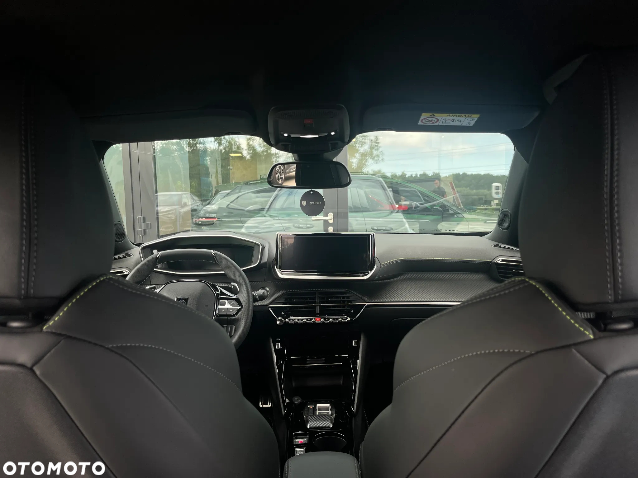 Peugeot 2008 PureTech mHEV GT e-DCS6 - 18