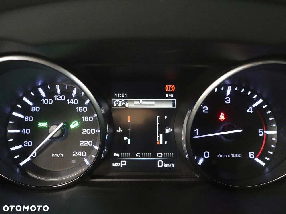 Land Rover Discovery Sport - 38