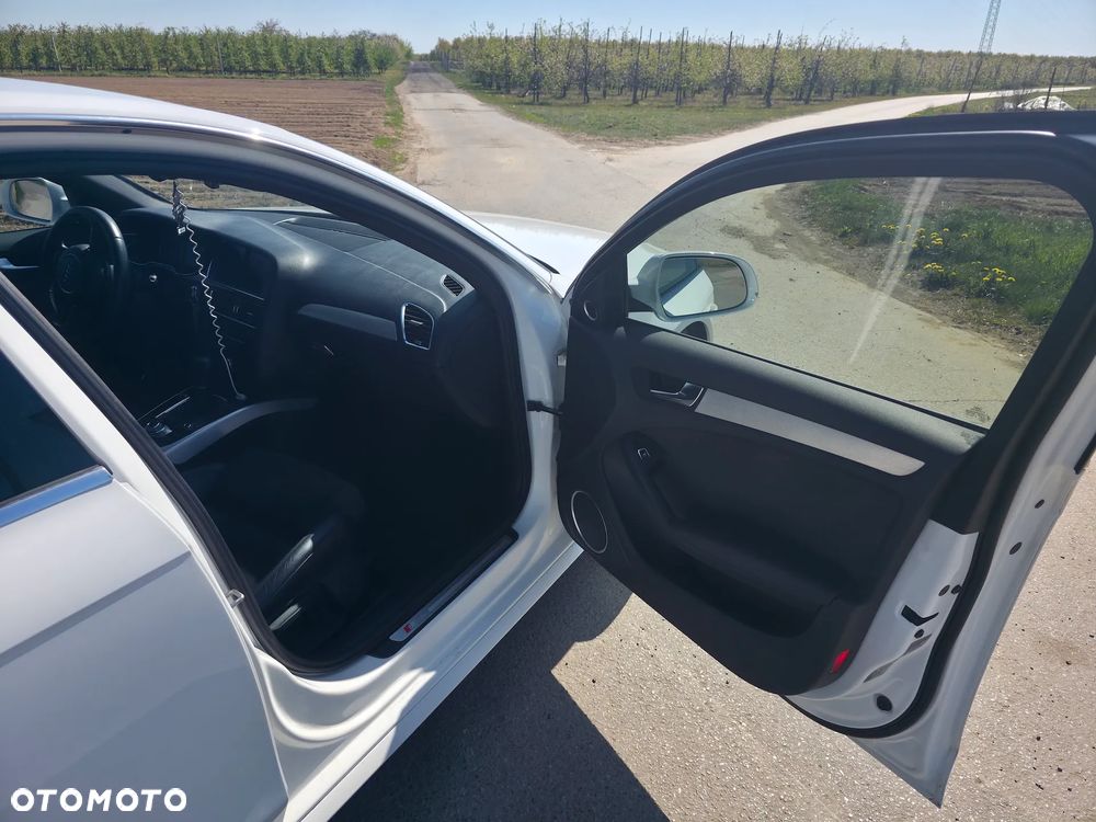 Audi A4 Limousine 2.0 TDI DPF clean diesel multitronic S line Sportpaket - 22