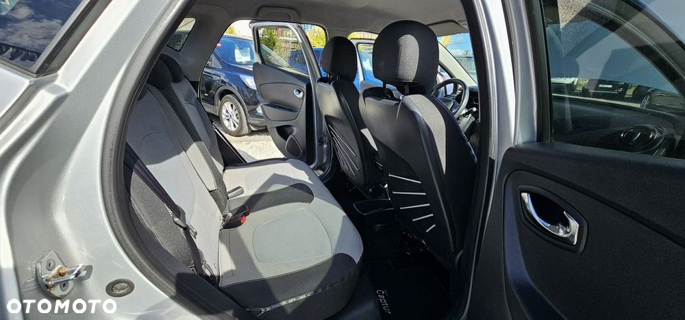 Renault Captur - 28