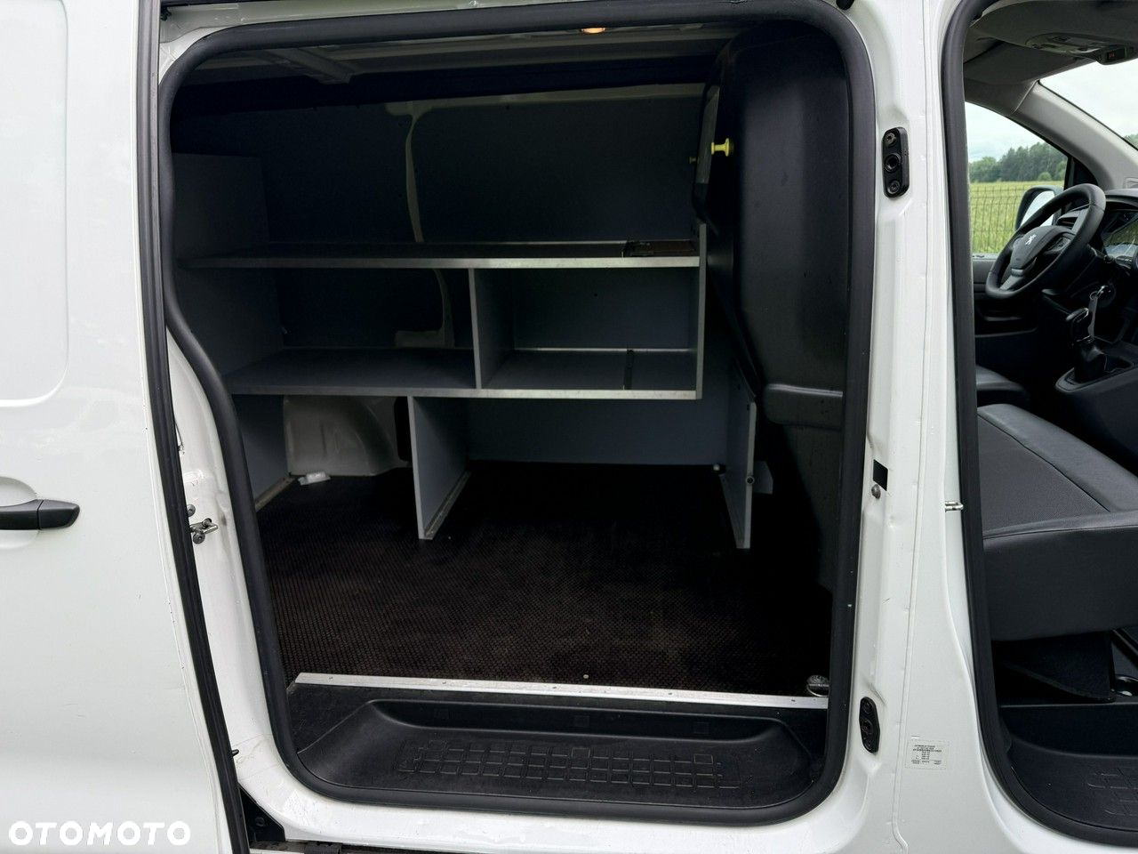 Peugeot Expert - 8