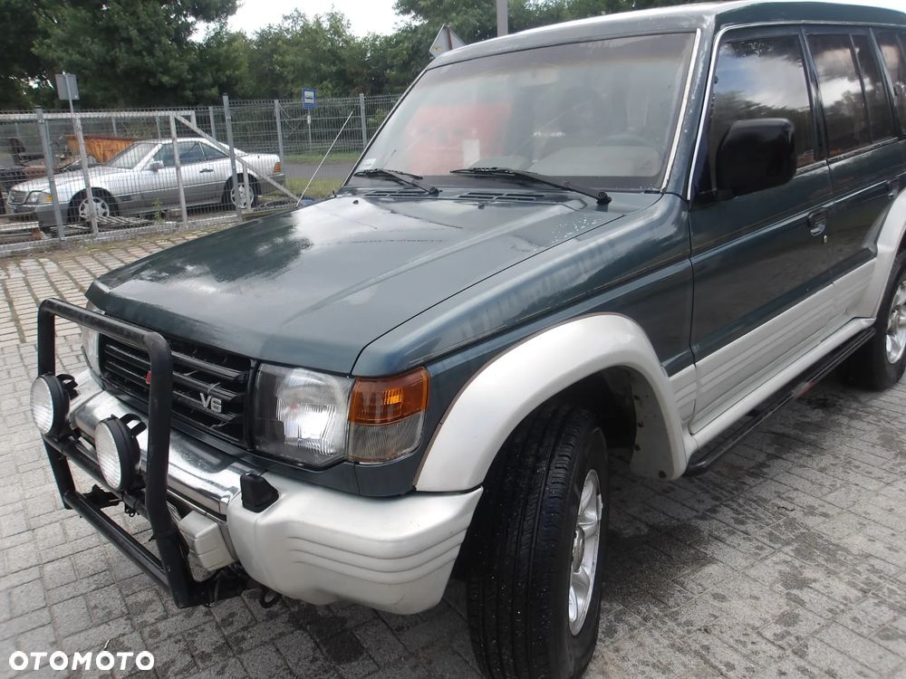 Mitsubishi Pajero - 6