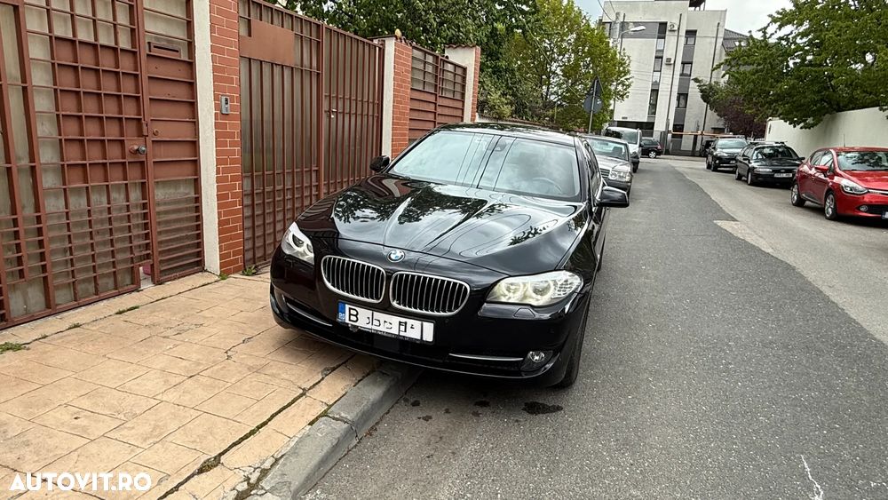 BMW Seria 5 525d xDrive - 6