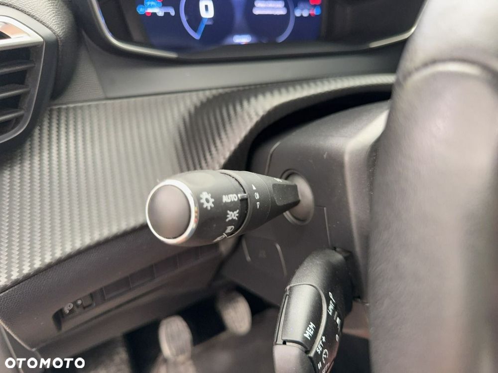 Peugeot 208 1.2 PureTech Allure S&S - 25
