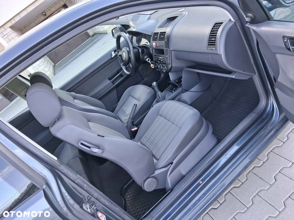 Volkswagen Polo - 6