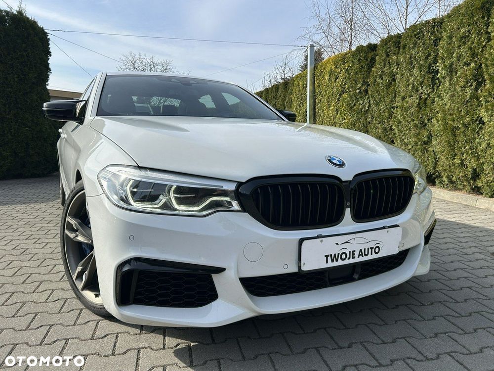 BMW Seria 5 M550i xDrive sport - 1