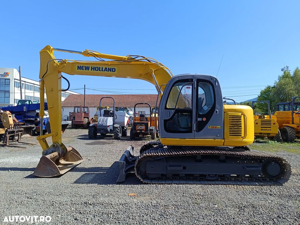 New Holland E135 SR - 1