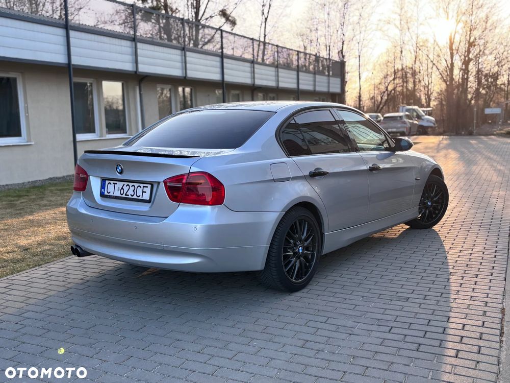 BMW Seria 3 320d - 4