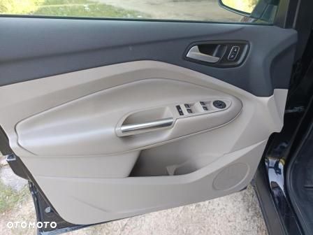Ford Escape - 9