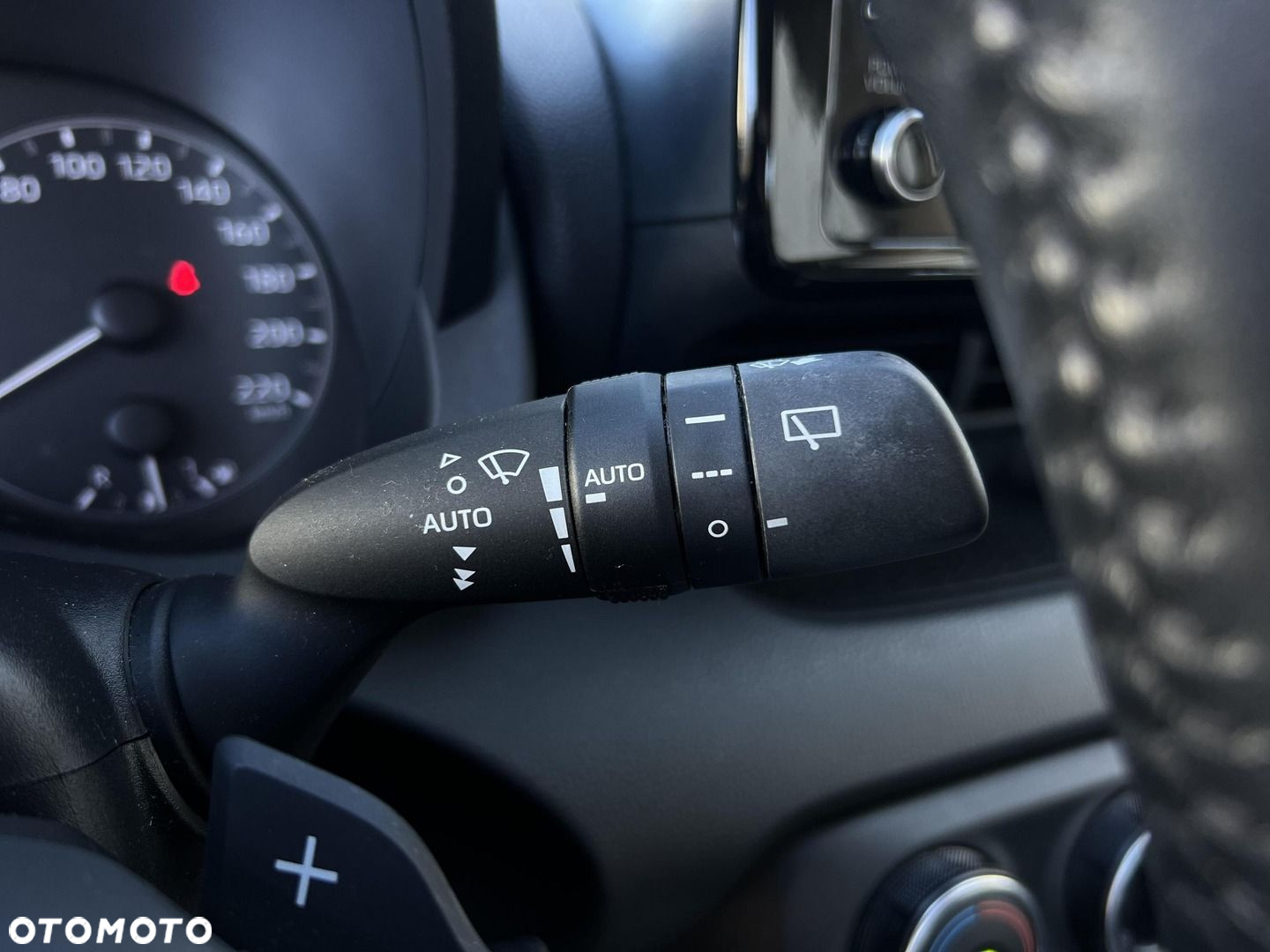Toyota Yaris 1.5 Comfort CVT - 24
