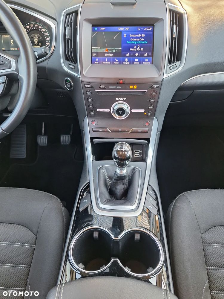 Ford Galaxy - 29