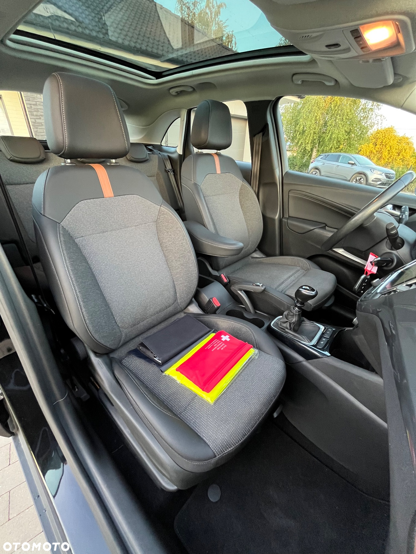 Opel Crossland X - 16