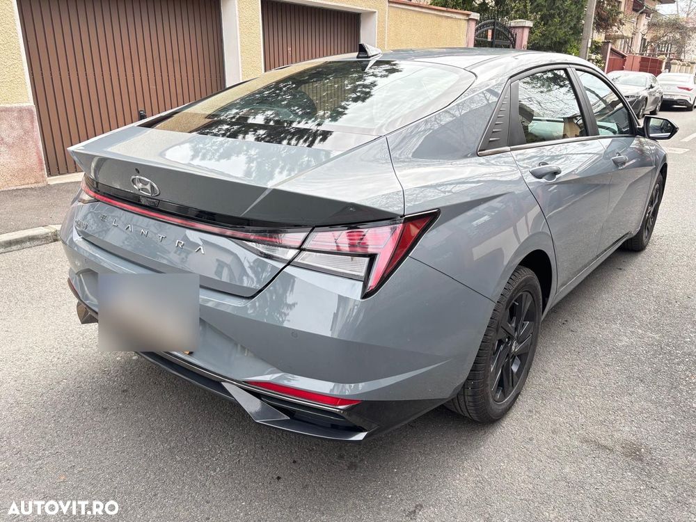 Hyundai Elantra 1.6 l 123 CP CVT Highway - 4