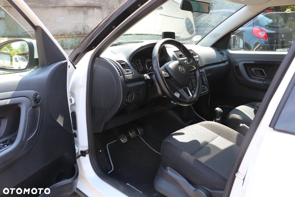 Skoda Roomster 1.6 TDI DPF Scout PLUS EDITION - 14