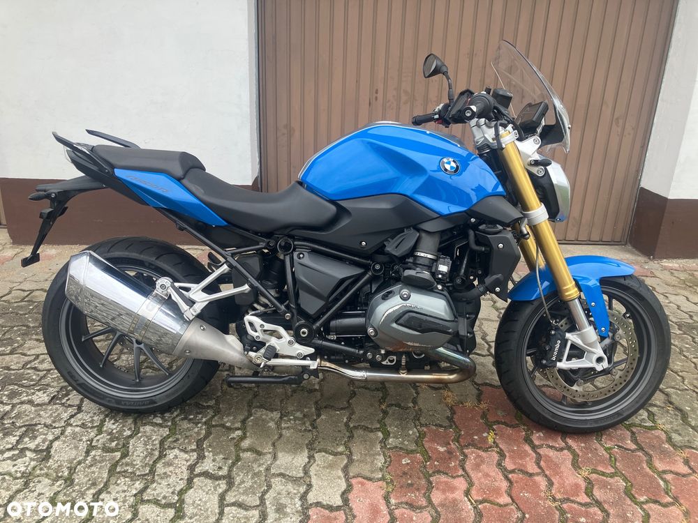 BMW R - 1
