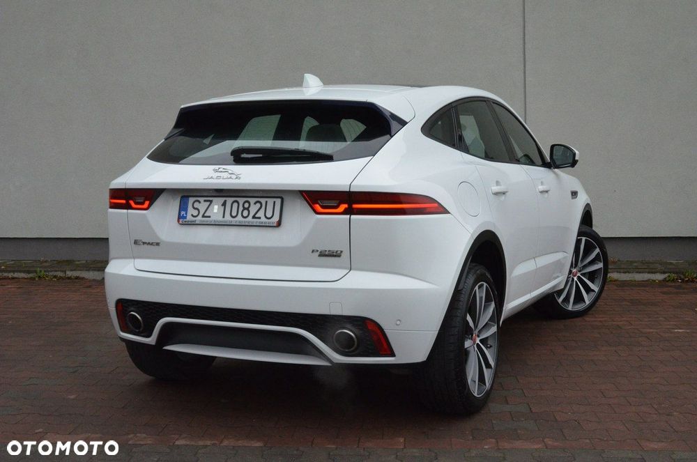 Jaguar E-Pace - 17