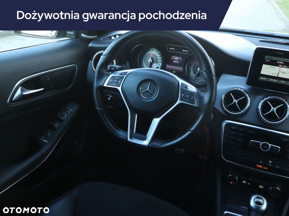 Mercedes-Benz GLA - 9