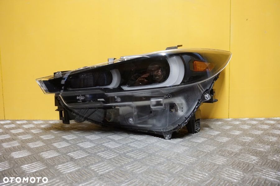 MAZDA CX5 2022 - REFLEKTOR LAMPA FULL LED SKRĘTNA LEWA USA - 1