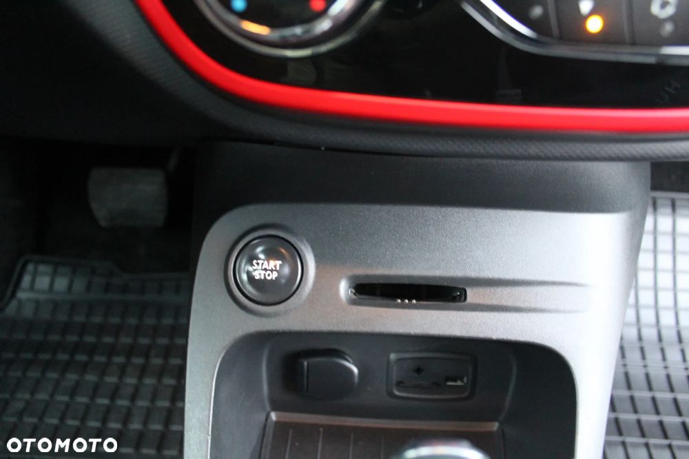 Renault Captur 1.2 TCe Helly Hansen EDC - 24