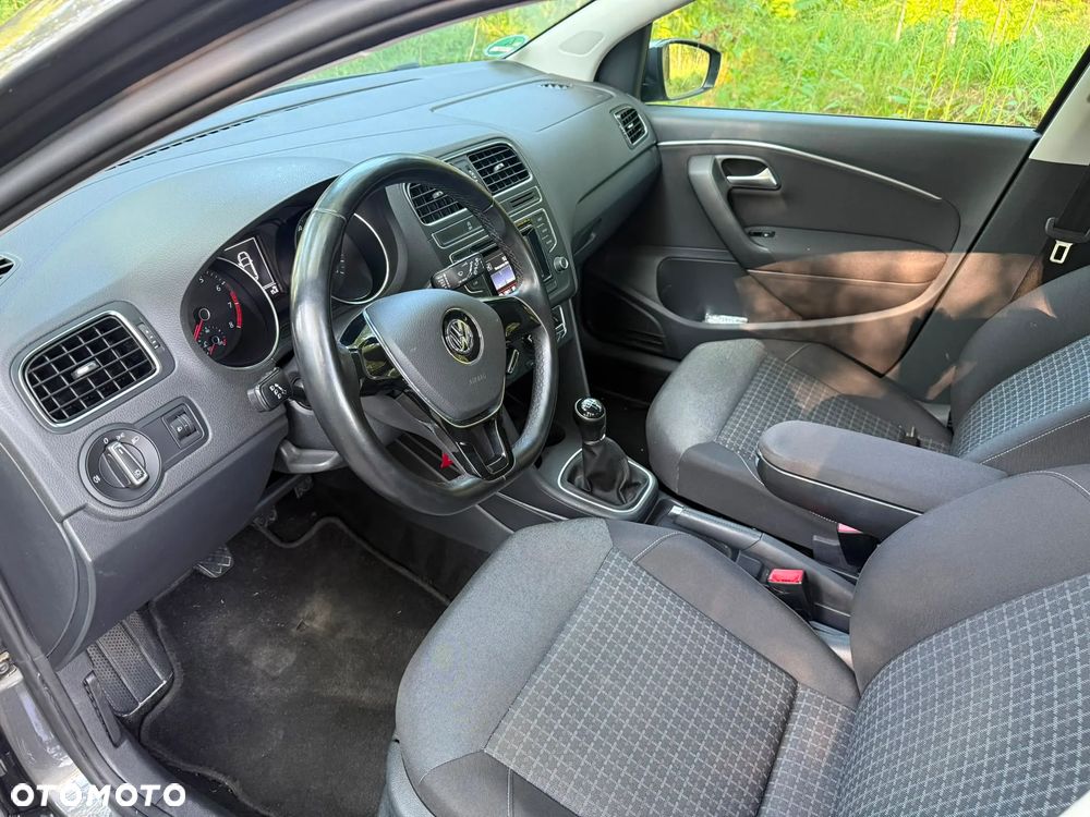 Volkswagen Polo 1.2 TSI Blue Motion Technology Lounge - 12