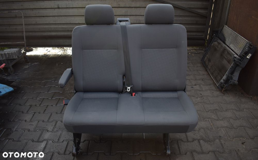 FOTEL KANAPA DWÓJKA 2 RZĄD SKŁADANY PODŁOKIETNIK - VW TRANSPORTER T5 CARAVELLE - 1