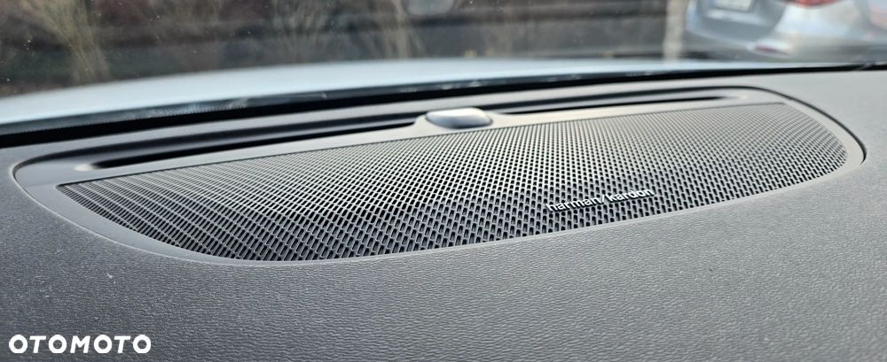 Volvo S60 T4 R-Design - 25