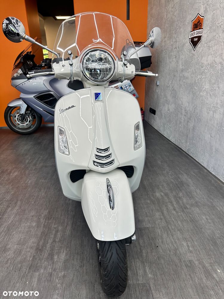 Vespa GTS - 5