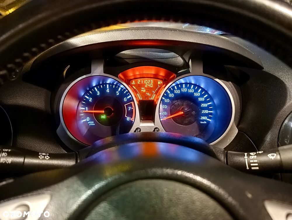 Nissan Juke 1.6 Visia - 10