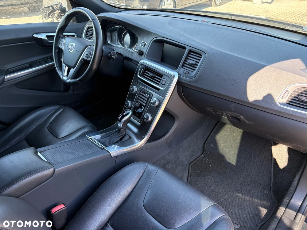 Volvo V60 - 11