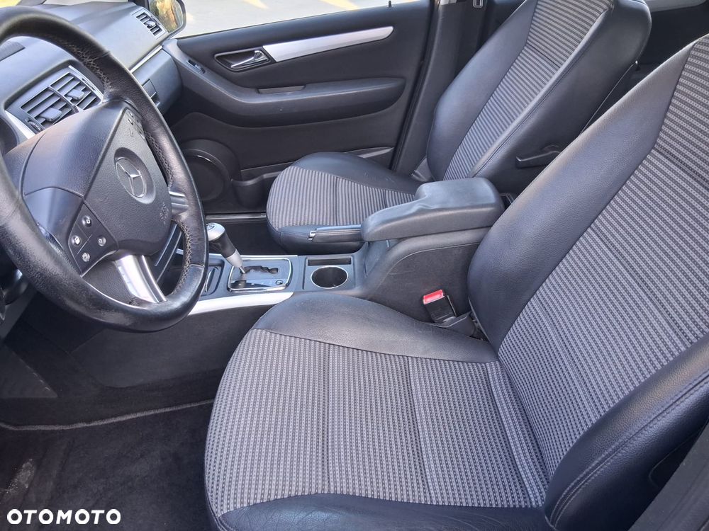 Mercedes-Benz Klasa B 200 CDI Special Edition - 8