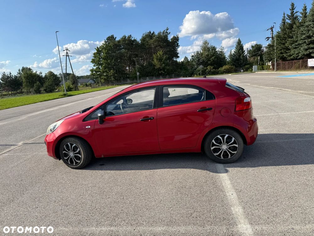 Kia Rio - 7