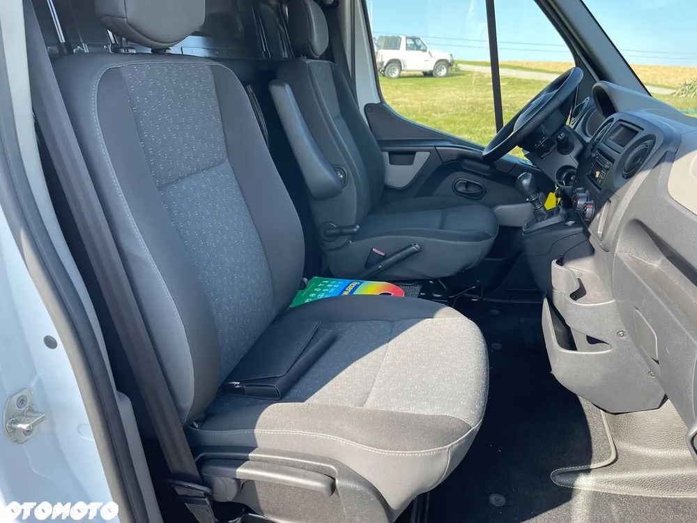 Renault Master - 25