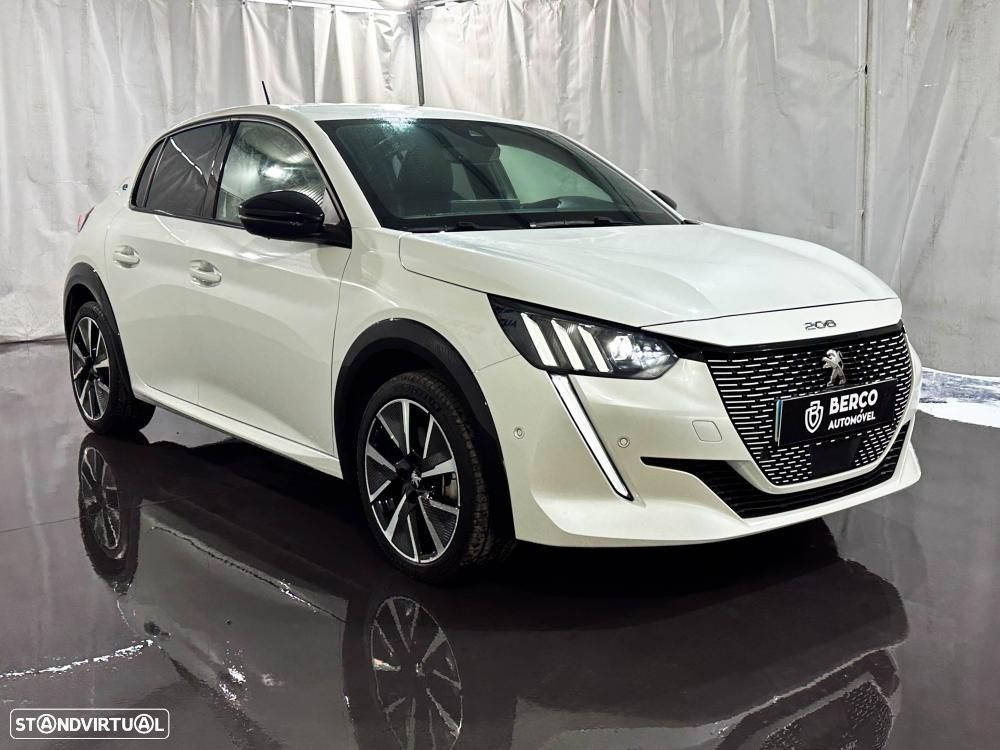Peugeot e-208 50 kWh GT Pack - 4
