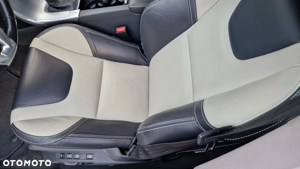 Volvo XC 60 D5 AWD Summum - 24