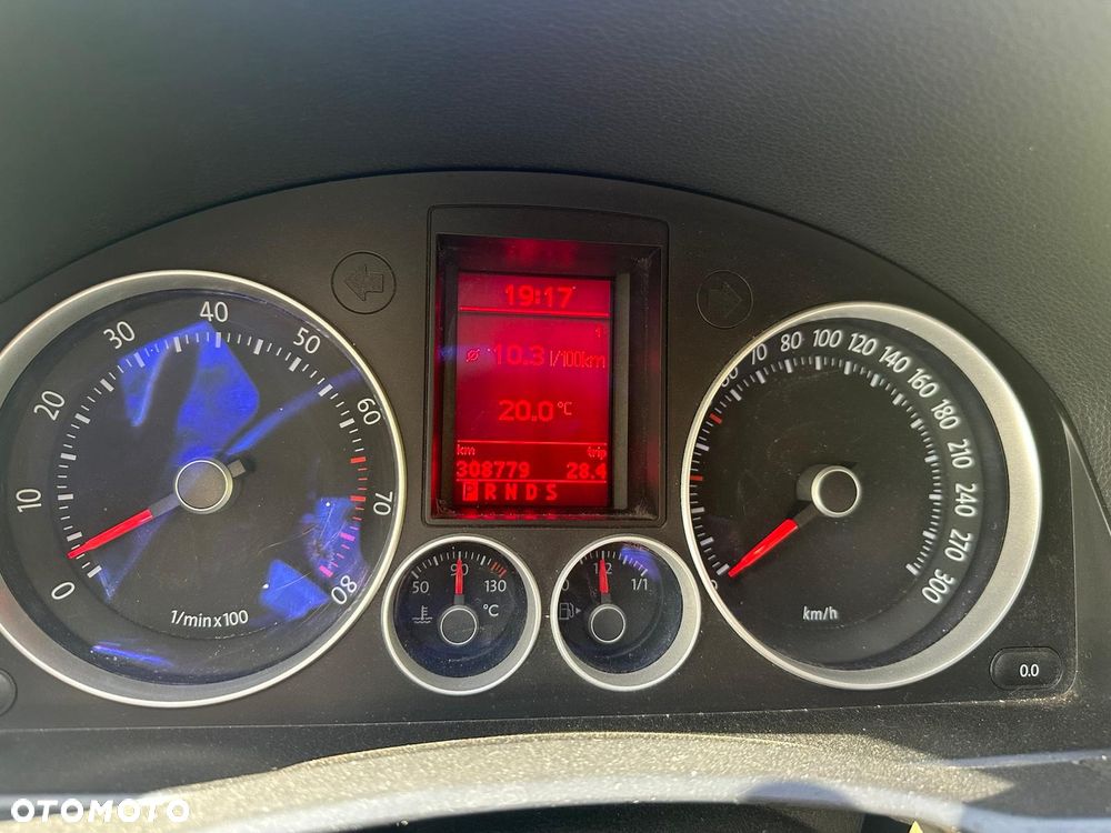 Volkswagen Golf 2.0 GTI DSG - 11
