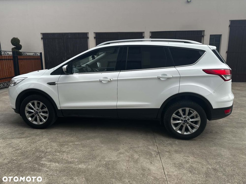 Ford Kuga - 10