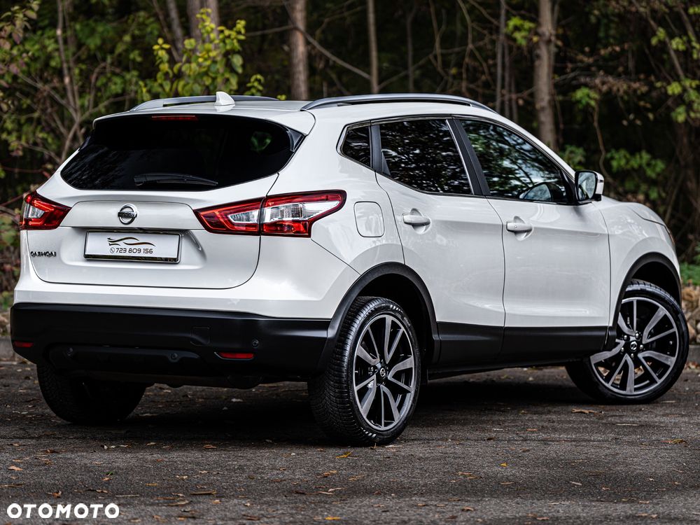 Nissan Qashqai 1.6 dCi TEKNA - 24