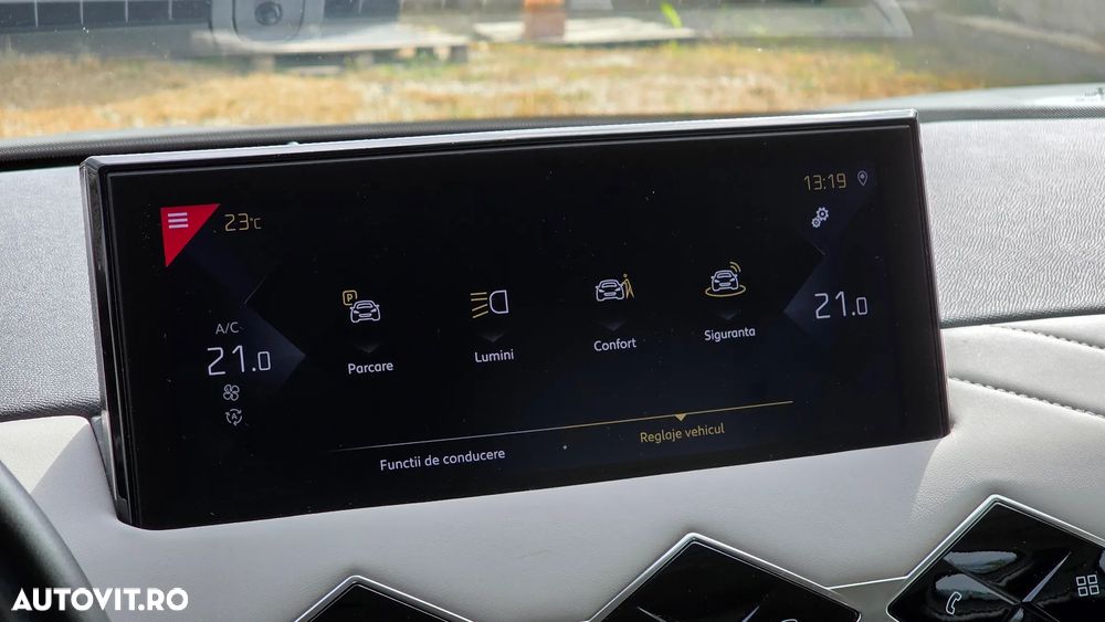 DS Automobiles DS 3 Crossback DS3 1.2 PureTech 130 S&S EAT8 Grand Chic - 33
