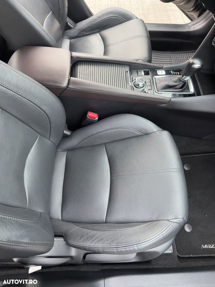 Mazda 3 G120 AT Revolution Top - 26